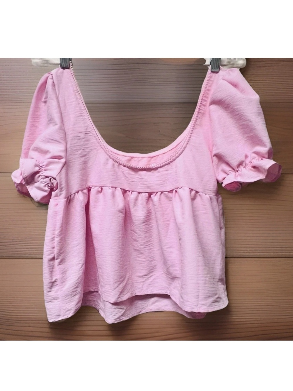 Women’s Pink Puff Sleeve Scoop Neck Top